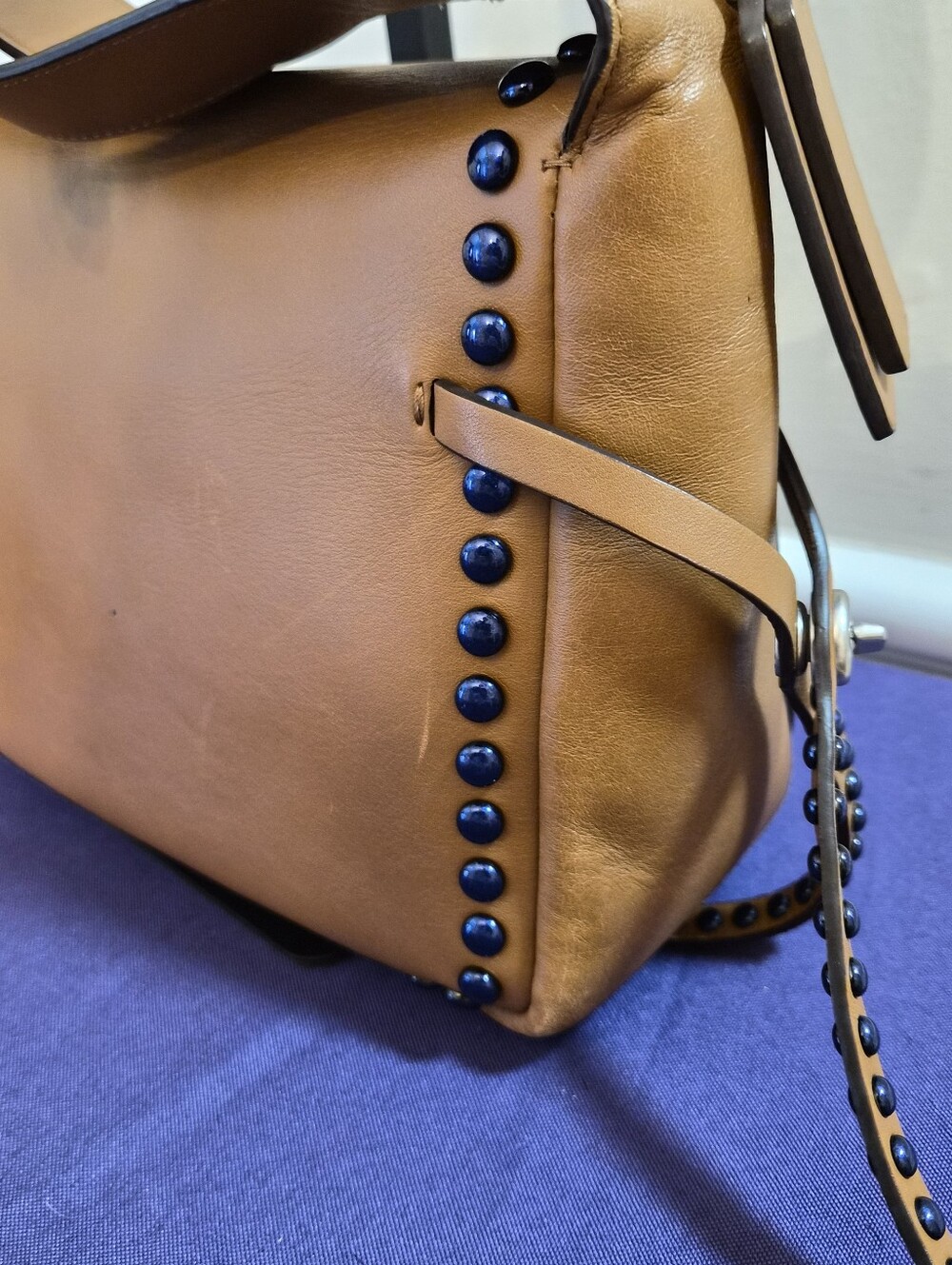 Coach Studded Messenger / Crossbody Bag ๐ค๐ - Picture 8 of 11